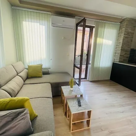 Apartment Breeze