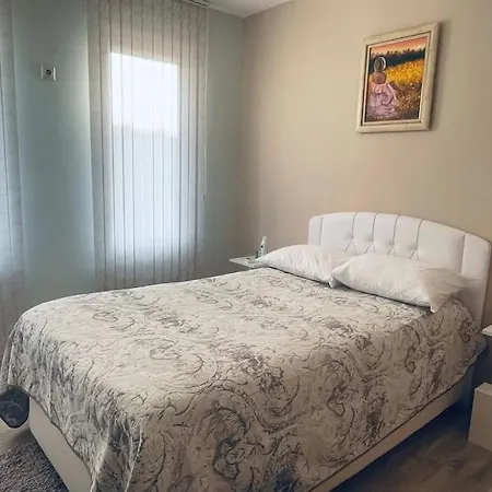 Breeze Apartment *